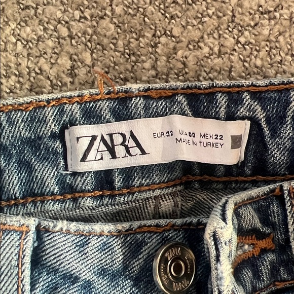 Zara straight leg Women's Jeans - Picture 2 of 3